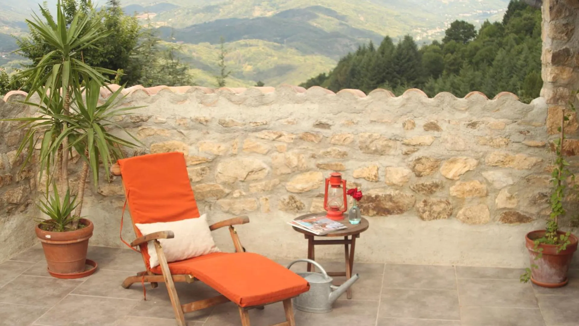 Сasa de vacaciones Villa Loft Avec Terrasse Panoramique Chirols Francia